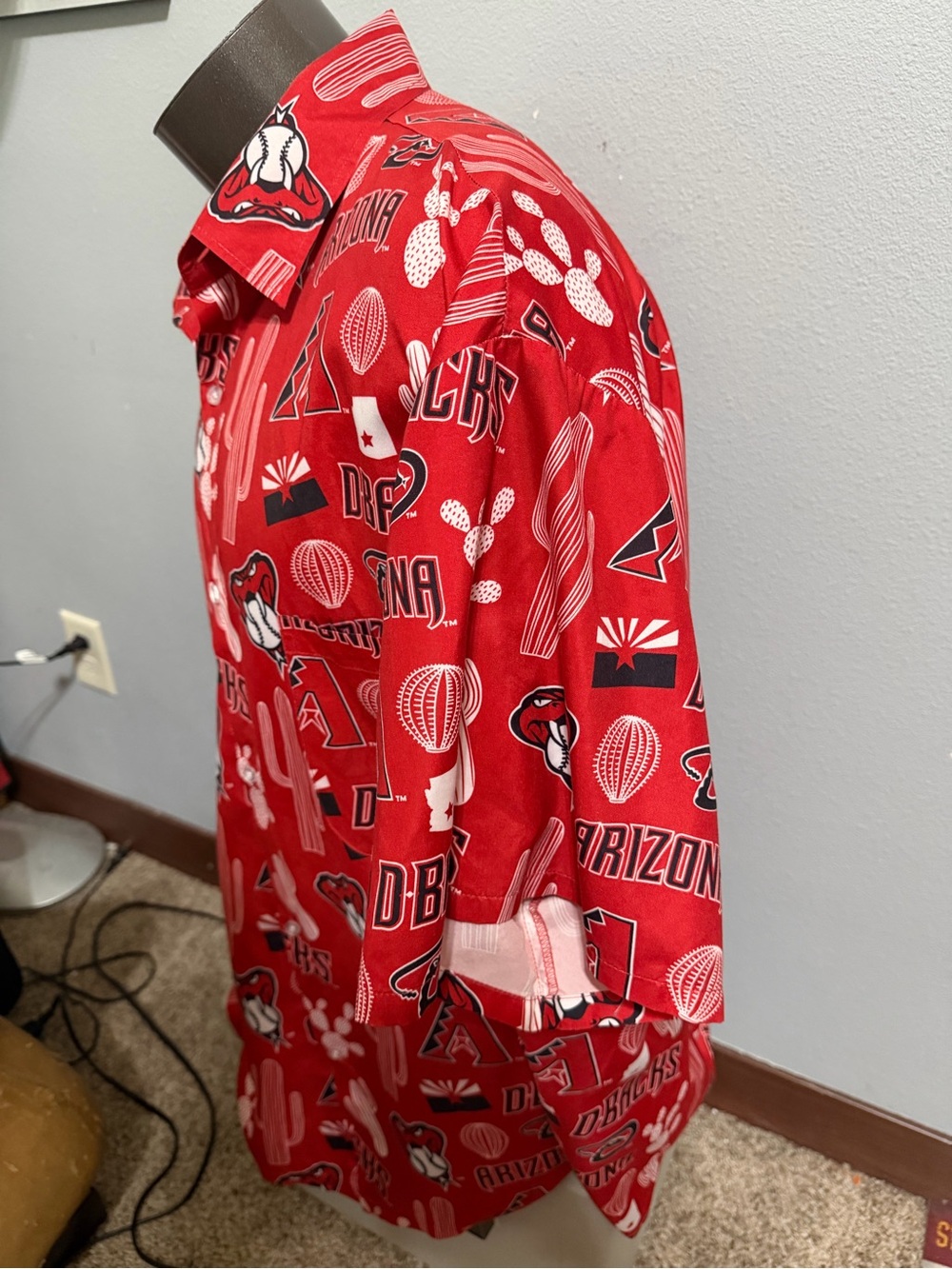 Arizona Diamondbacks Promotional Red Short-Sleeve Button-Up Shirt - Picture 2 of 5